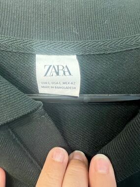 ZARA dark forest green Ribbed-Neck Sweatshirt- not black